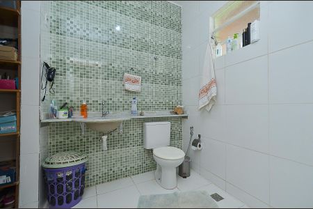 Apartamento à venda com 90m², 3 quartos e 1 vaga Apartamento à venda com 90m², 3 quartos e 1 vagaBanheiro Suíte