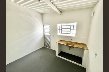 Cozinha de casa para alugar com 1 quarto, 38m² em Jardim do Colegio (zona Norte), São Paulo