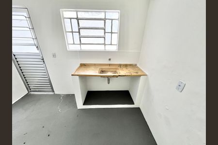 Cozinha de casa para alugar com 1 quarto, 38m² em Jardim do Colegio (zona Norte), São Paulo