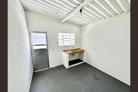 Cozinha de casa para alugar com 1 quarto, 38m² em Jardim do Colegio (zona Norte), São Paulo