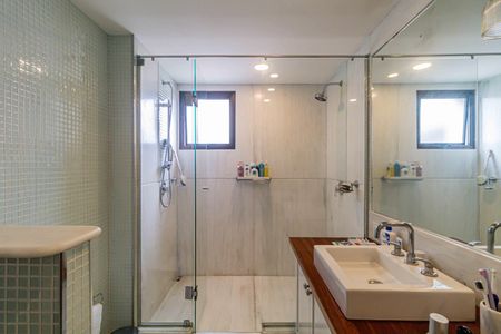 Apartamento à venda com 185m², 3 quartos e 3 vagasSuite 01 - Banheiro