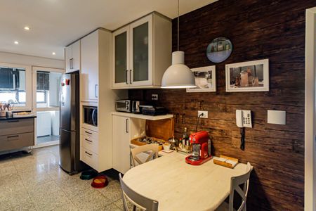 Apartamento à venda com 185m², 3 quartos e 3 vagasCozinha