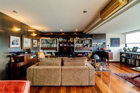 Sala de apartamento à venda com 3 quartos, 185m² em Real Parque, São Paulo