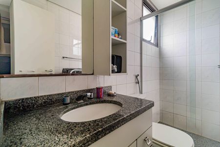 Apartamento à venda com 185m², 3 quartos e 3 vagasSuite 02  - Banheiro