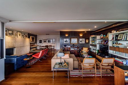 Sala de apartamento à venda com 3 quartos, 185m² em Real Parque, São Paulo