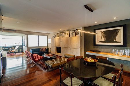 Sala de apartamento à venda com 3 quartos, 185m² em Real Parque, São Paulo