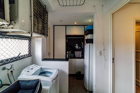 Apartamento à venda com 185m², 3 quartos e 3 vagasLavanderia