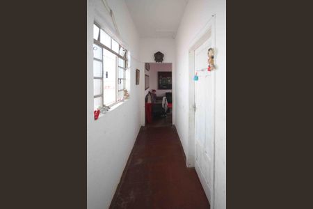 Casa à venda com 450m², 2 quartos e 5 vagasCorredor