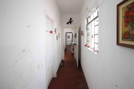 Casa à venda com 450m², 2 quartos e 5 vagasCorredor