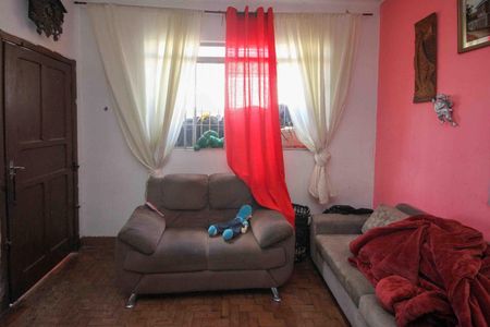 Casa à venda com 450m², 2 quartos e 5 vagasSala