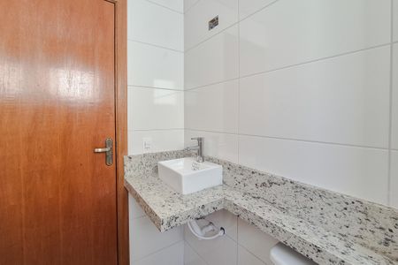 Apartamento à venda com 120m², 2 quartos e 2 vagasBanheiro Social