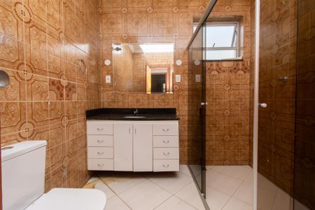 Casa à venda com 250m², 3 quartos e 2 vagasBanheiro