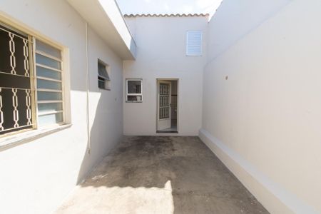 Casa à venda com 250m², 3 quartos e 2 vagasQuintal