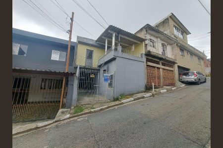 Casa à venda com 200m², 4 quartos e 2 vagasFachada