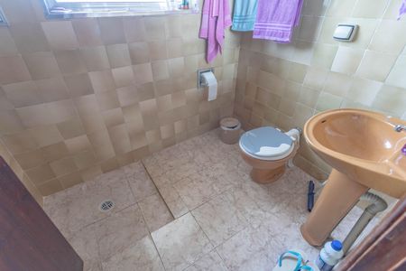 Casa à venda com 199m², 3 quartos e 2 vagasBanheiro 1