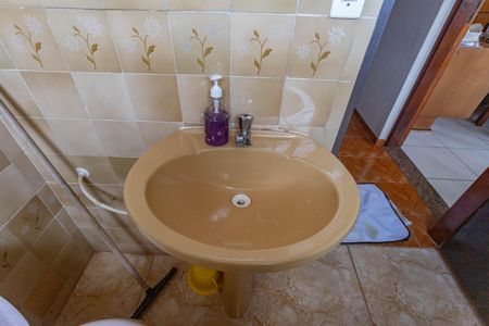 Casa à venda com 199m², 3 quartos e 2 vagasBanheiro 2