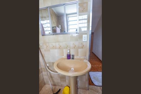 Casa à venda com 199m², 3 quartos e 2 vagasBanheiro 2