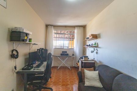 Casa à venda com 199m², 3 quartos e 2 vagasQuarto 1