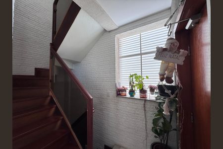 Apartamento à venda com 230m², 4 quartos e 2 vagasEscada