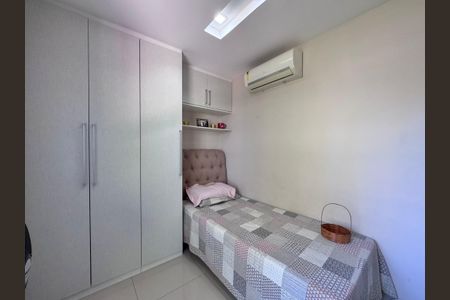 Apartamento à venda com 230m², 4 quartos e 2 vagasQuarto 