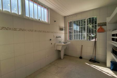 Casa de condomínio à venda com 256m², 5 quartos e 2 vagasárea de Serviço Casa 2