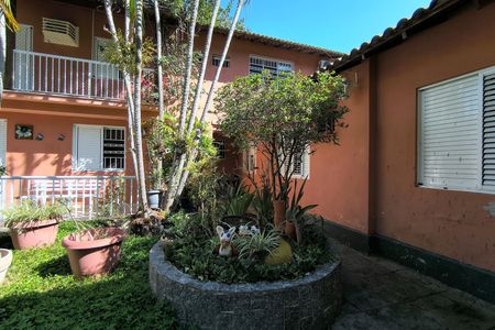 Casa de condomínio à venda com 256m², 5 quartos e 2 vagasFachada casa - 2 