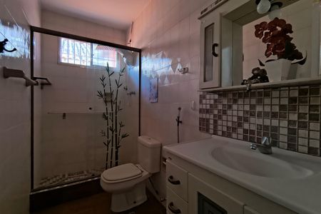 Casa de condomínio à venda com 256m², 5 quartos e 2 vagasBanheiro Social 1 - Casa 1