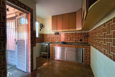 Casa de condomínio à venda com 256m², 5 quartos e 2 vagasCozinha - Armários - Casa 1