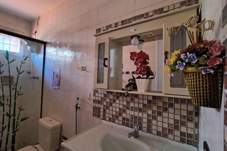 Casa de condomínio à venda com 256m², 5 quartos e 2 vagasBanheiro Social 1 - Casa 1