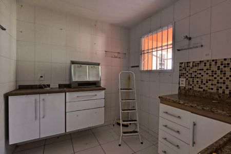 Casa de condomínio à venda com 256m², 5 quartos e 2 vagasCozinha - Armários