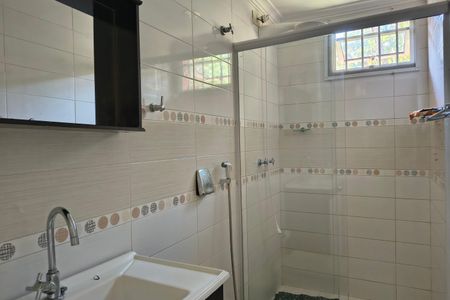 Casa de condomínio à venda com 256m², 5 quartos e 2 vagasBanheiro Social - Casa 2