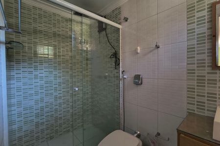 Casa de condomínio à venda com 256m², 5 quartos e 2 vagasBanheiro da Suíte - casa 2