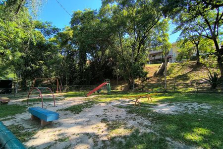 Casa de condomínio à venda com 256m², 5 quartos e 2 vagasÁrea comum - Playground