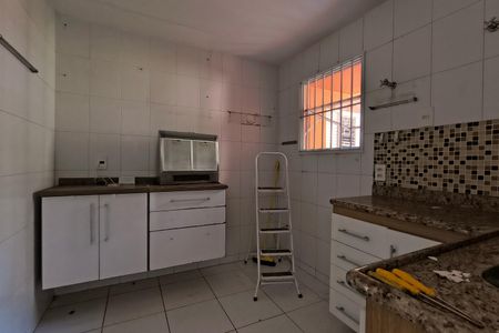 Casa de condomínio à venda com 256m², 5 quartos e 2 vagasCozinha - Armários