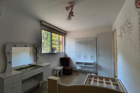 Casa de condomínio à venda com 256m², 5 quartos e 2 vagasQuarto 1- Casa 2
