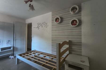 Casa de condomínio à venda com 256m², 5 quartos e 2 vagasQuarto 1- Casa 2