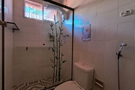 Casa de condomínio à venda com 256m², 5 quartos e 2 vagasBanheiro Social 1 - Casa 1