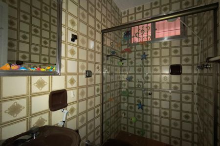 Casa de condomínio à venda com 256m², 5 quartos e 2 vagasBanheiro Social 2 - Casa 1