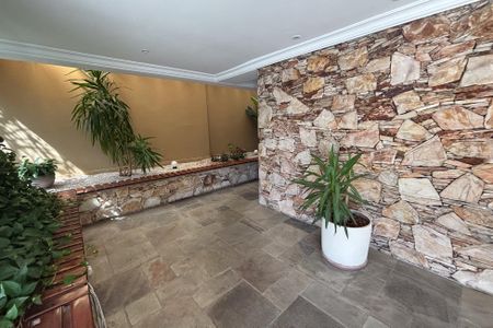 Apartamento à venda com 73m², 2 quartos e 1 vagaHall de entrada