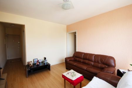 Sala de apartamento para alugar com 2 quartos, 73m² em Sumaré, São Paulo