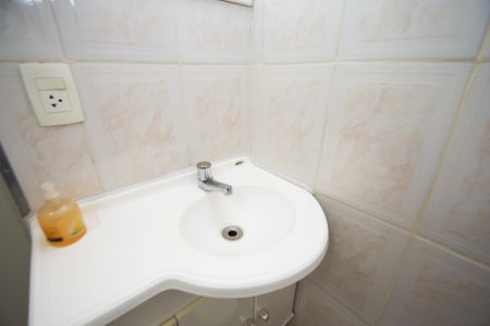 Apartamento à venda com 73m², 2 quartos e 1 vagabanheiro corredor