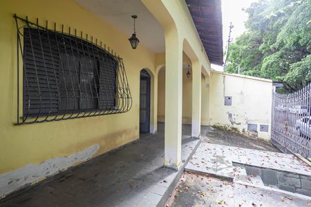 Casa para alugar com 360m², 3 quartos e 2 vagasEntrada