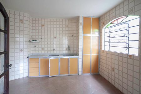 Casa para alugar com 360m², 3 quartos e 2 vagasCozinha