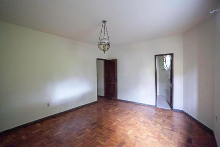 Casa para alugar com 360m², 3 quartos e 2 vagasSuíte 