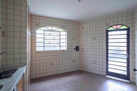 Casa para alugar com 360m², 3 quartos e 2 vagasCozinha