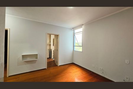 Sala de apartamento à venda com 2 quartos, 59m² em Jardim Santa Teresa, Jundiaí