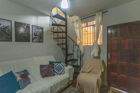 Casa à venda com 2 quartos, 80m² em Campanário, Diadema