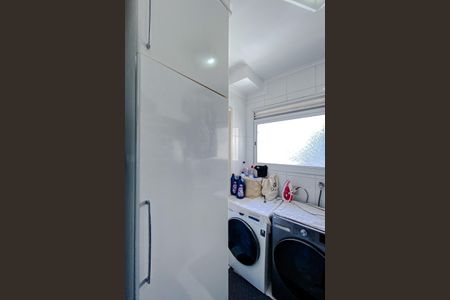 Apartamento à venda com 88m², 3 quartos e 2 vagas Apartamento à venda com 88m², 3 quartos e 2 vagasÁrea de Serviço