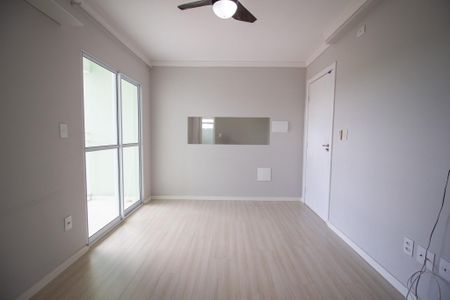 Sala  de apartamento para alugar com 2 quartos, 46m² em Jardim Ipe, Sorocaba