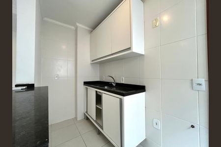 Apartamento para alugar com 67m², 2 quartos e 1 vagaCozinha 